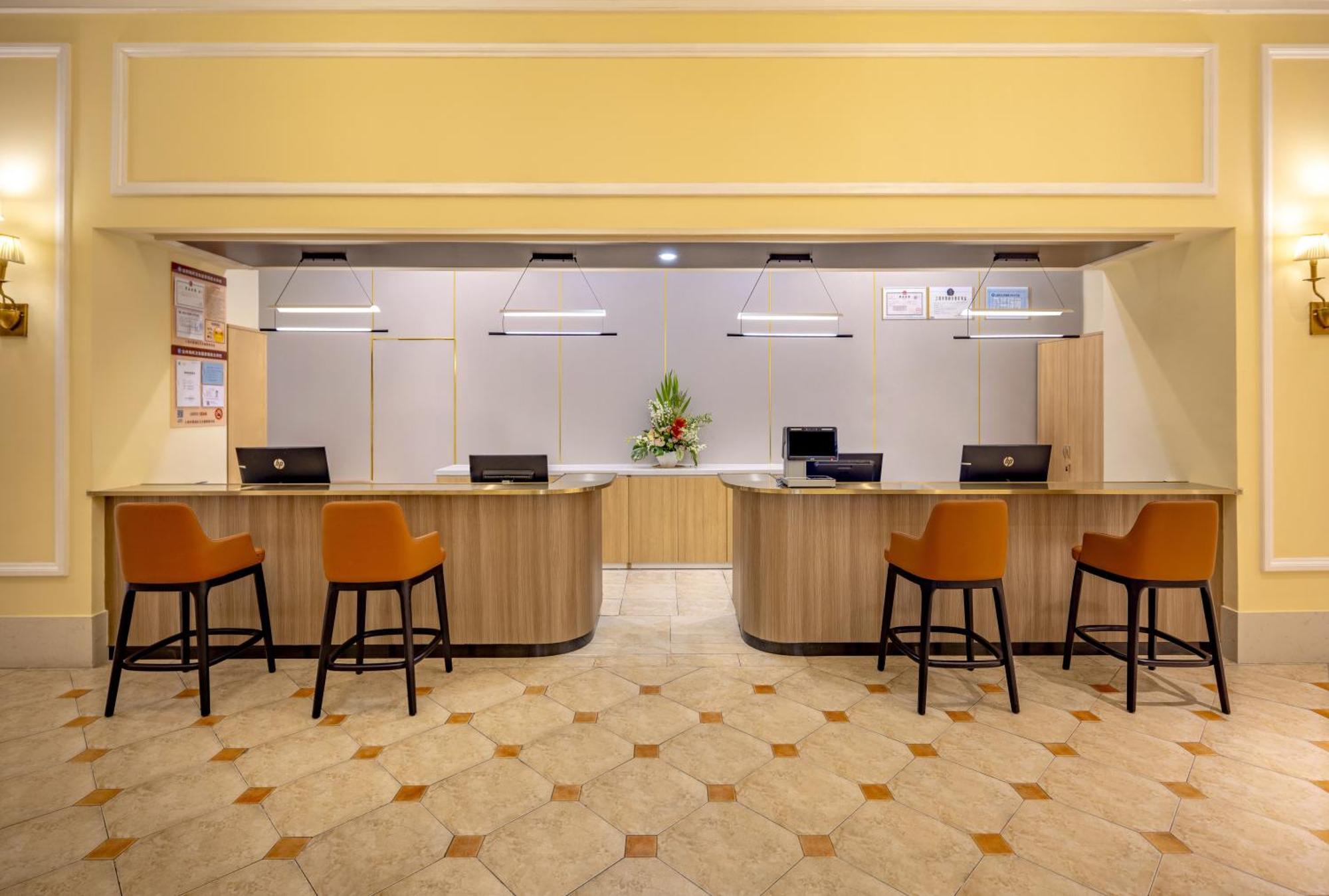 Court Center, 4* Shanghai
